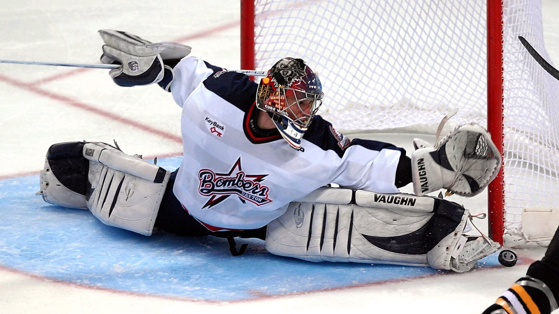 开云体育-_极地探险赛：在极寒环境中挑战自我_，极地探险纪录片